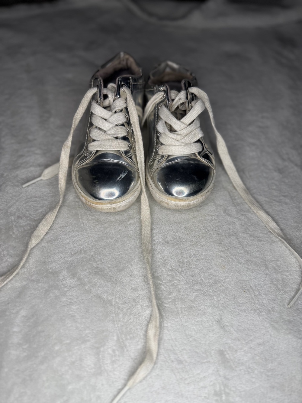 Cat & Jack Silver Metallic Kids Lace-Up Sneakers